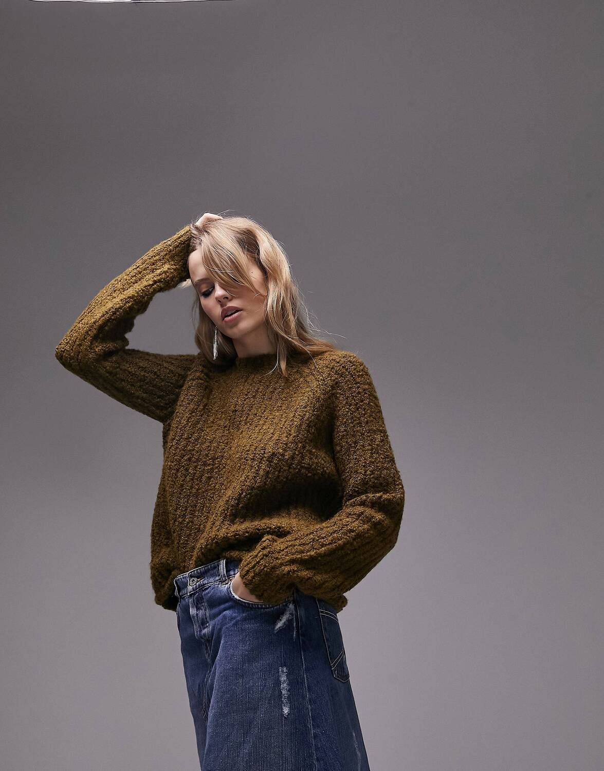 

Трикотажный джемпер из букле цвета хаки Topshop
