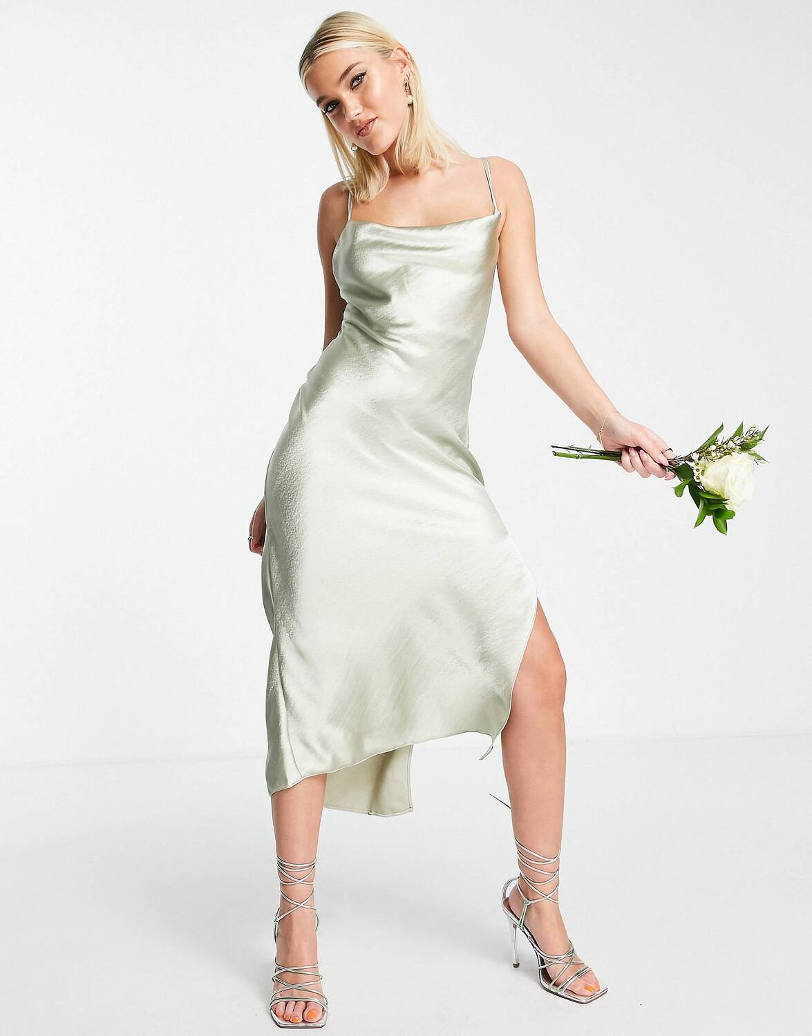 

Блестящее атласное платье-комбинация миди на бретельках ASOS DESIGN Bridesmaid цвета шалфея со шнуровкой на спине