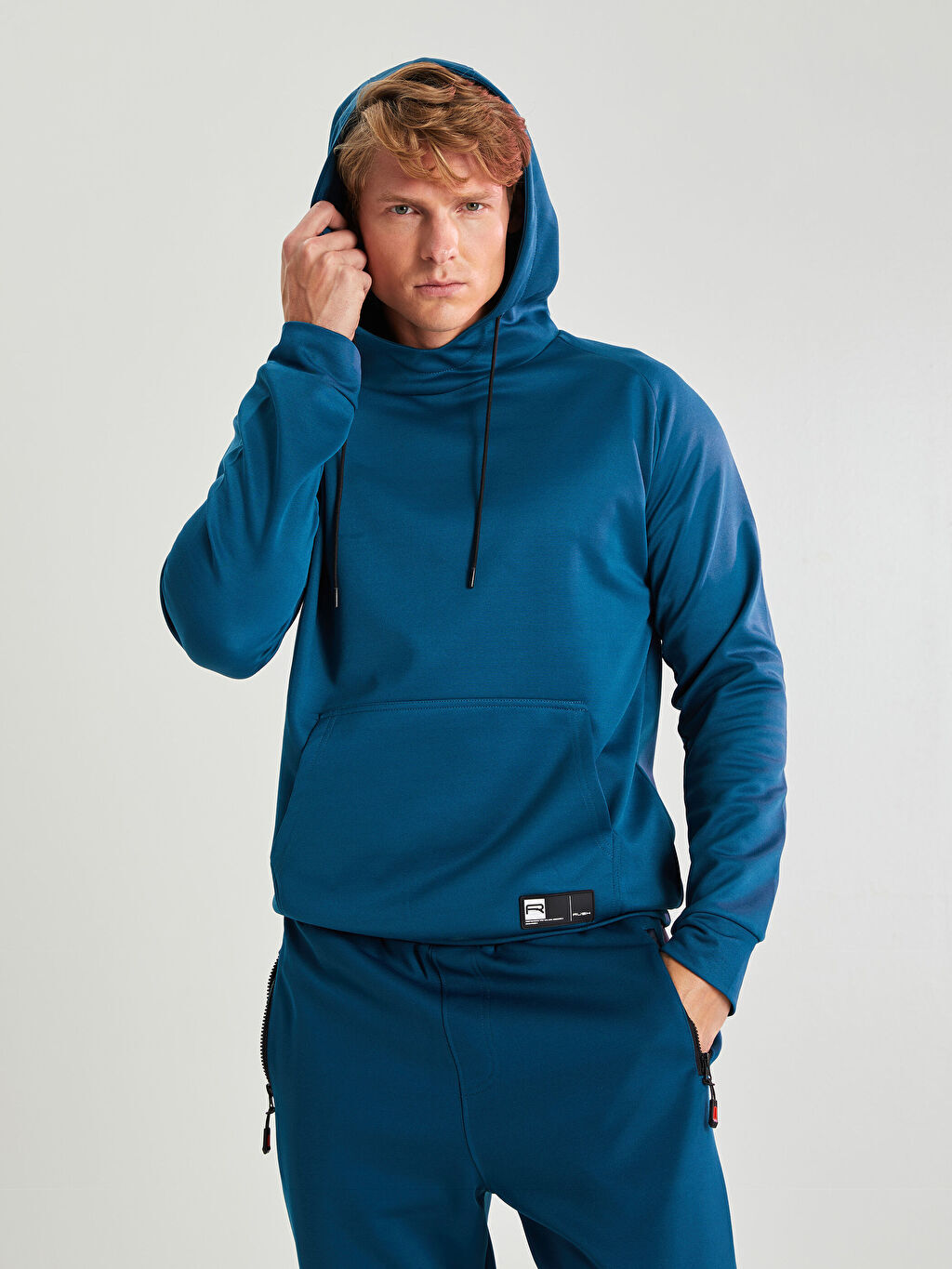 

Мужская спортивная толстовка с капюшоном и длинными рукавами LCW Active, Синий