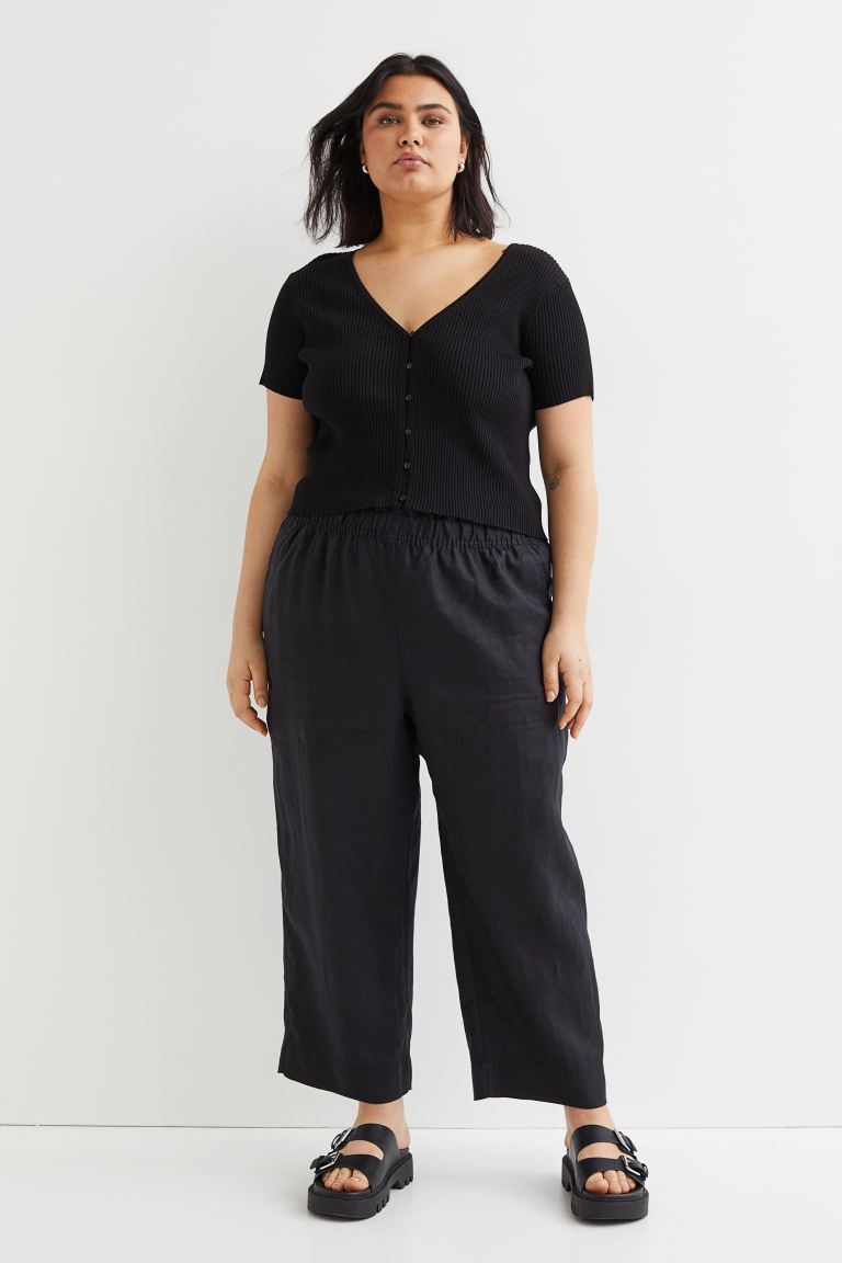 

H&M+ Льняные брюки до щиколотки, черный