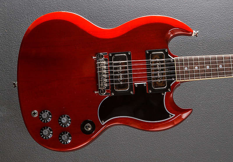 

Tony Iommi SG Special - винтажная вишня Epiphone Tony Iommi SG - Cherry