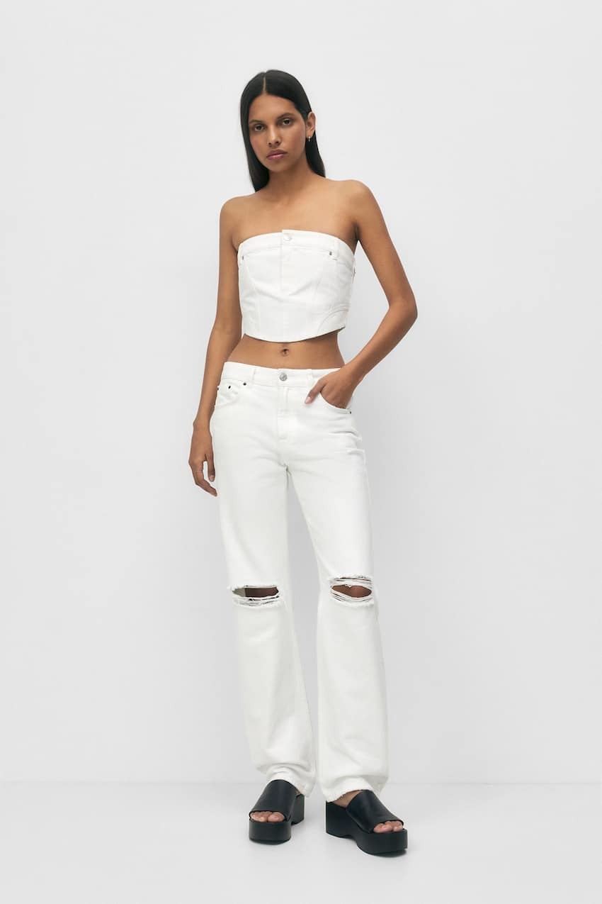

Белые джинсы прямого кроя с заниженной талией Pull&Bear, белый