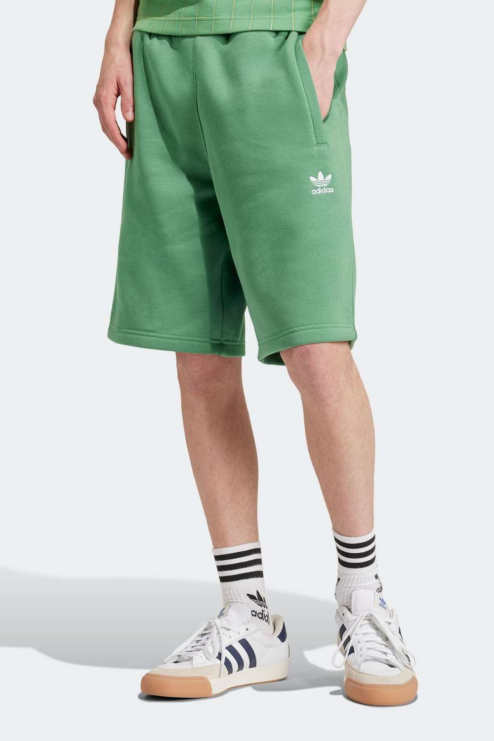 

Шорты Trefoil Essentials Adidas Originals, зеленый