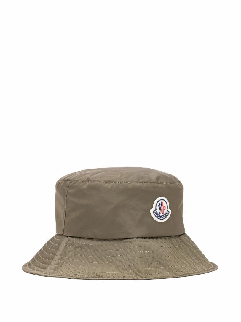 

Панама с логотипом Moncler