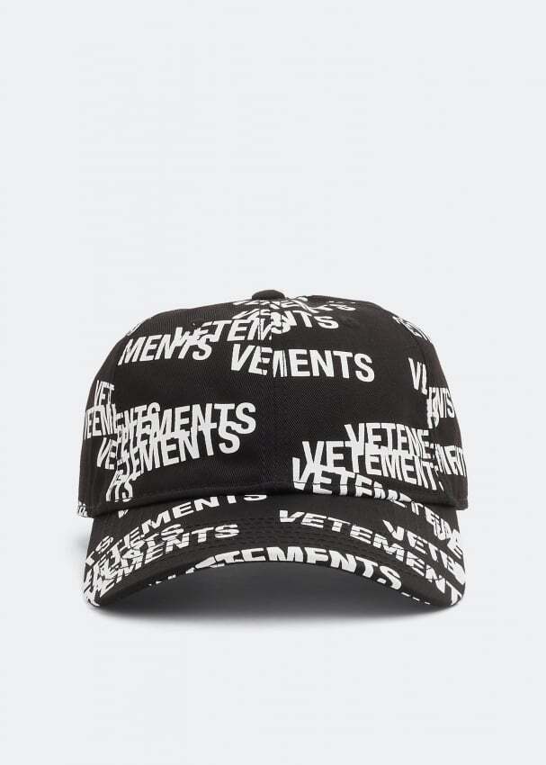 

Кепка VETEMENTS Stamped logo cap, черный