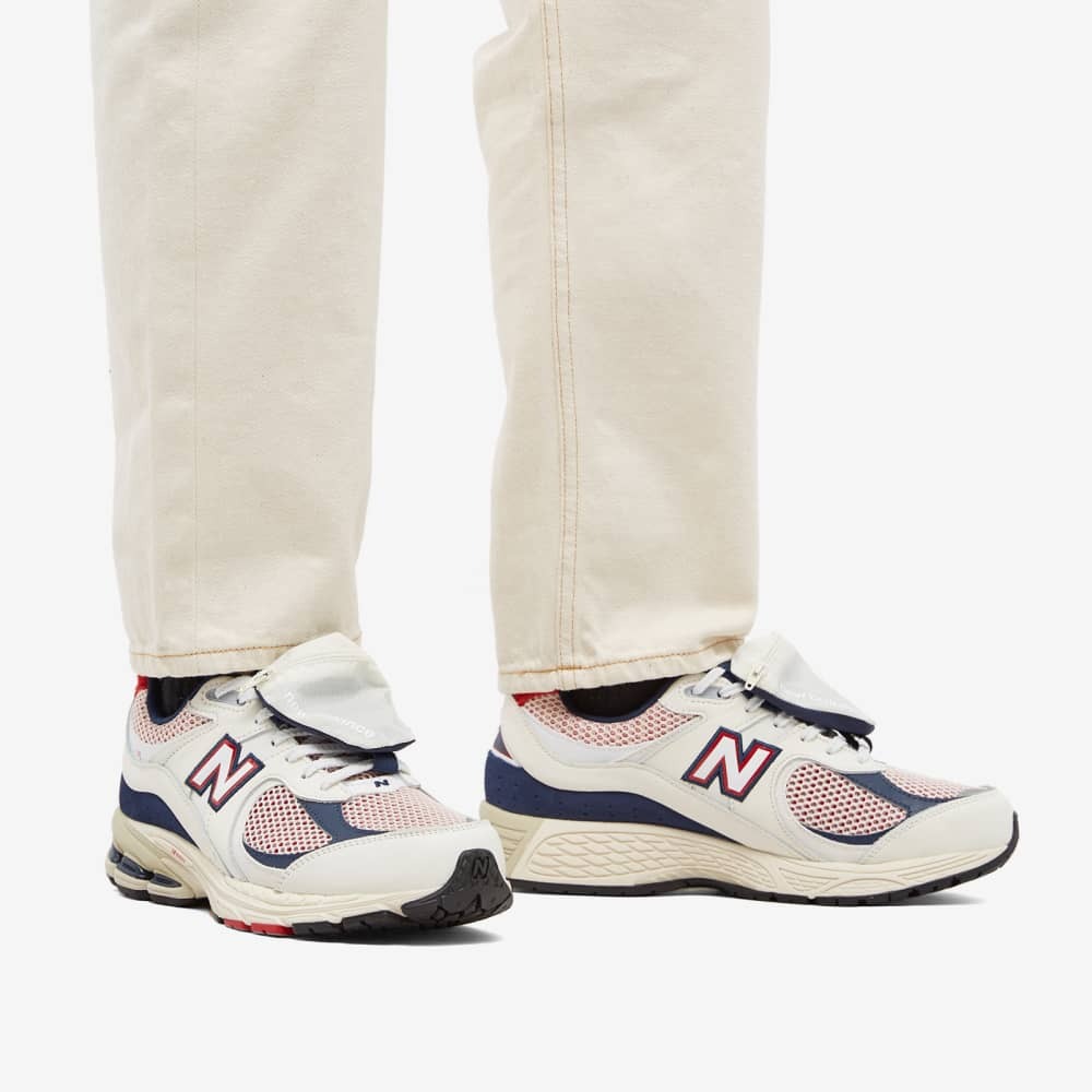 

Кроссовки New Balance M2002RVE