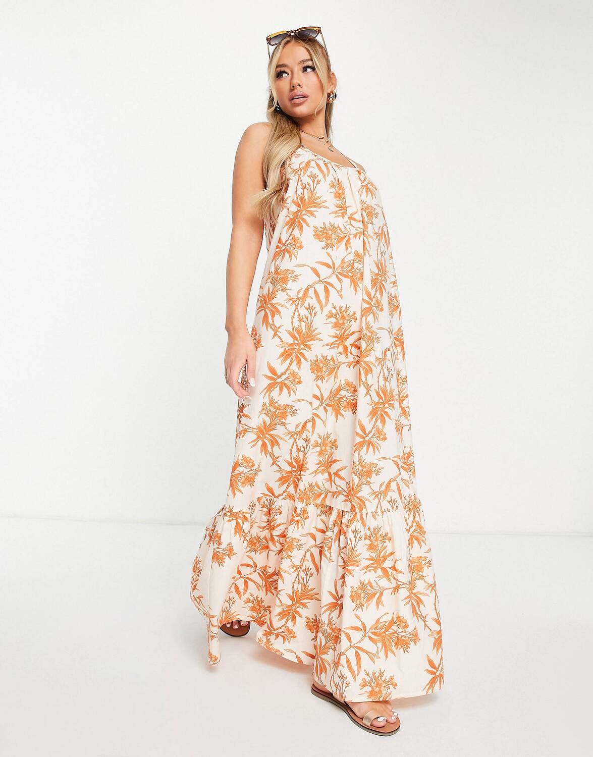 

Пляжное платье макси на бретелях с присборенной кромкой ASOS DESIGN
