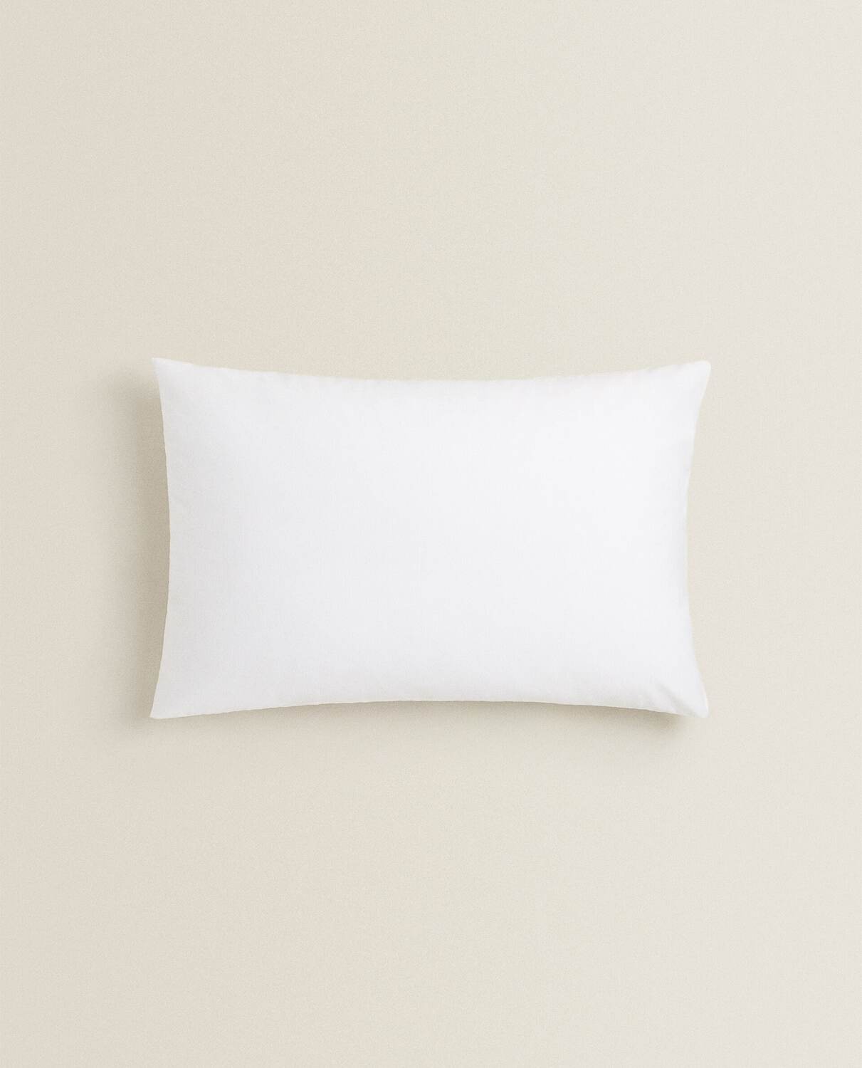 

Защита подушки из водонепроницаемого хлопкового джерси Zara Home