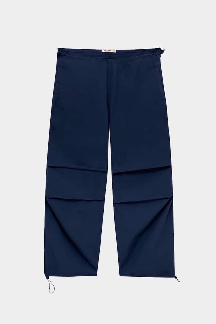 

Брюки Pull&Bear Loose-fit Parachute, синий