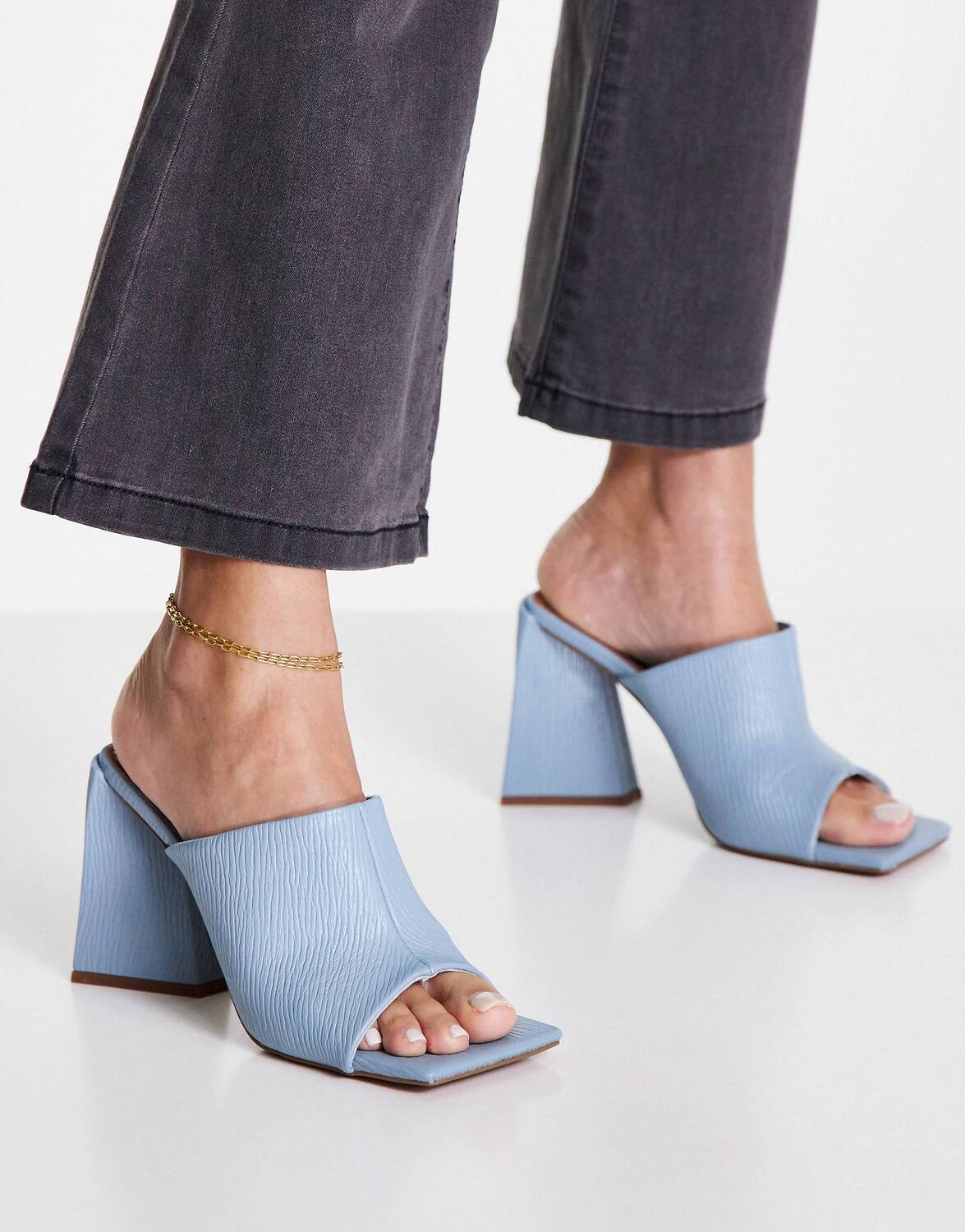 

Синие мюли на каблуке ASOS DESIGN Nyla
