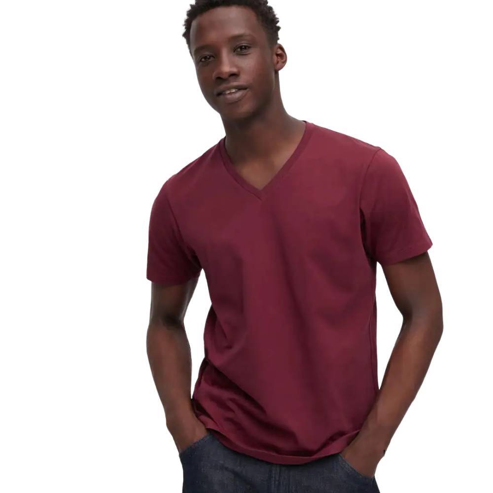 

Футболка Uniqlo Supima Cotton V-neck, красный