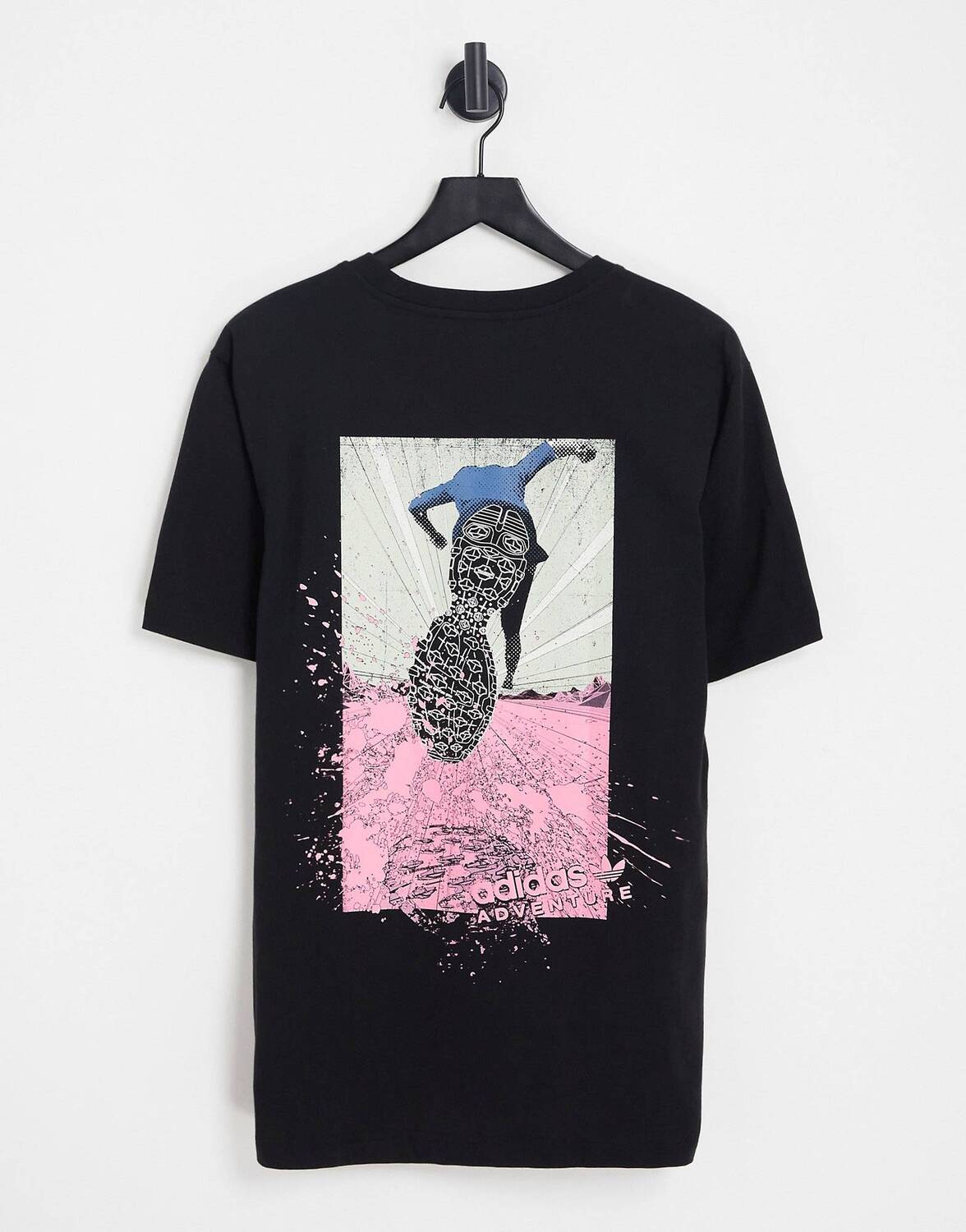 

Черная футболка для бега с принтом на спине adidas Originals Adventure