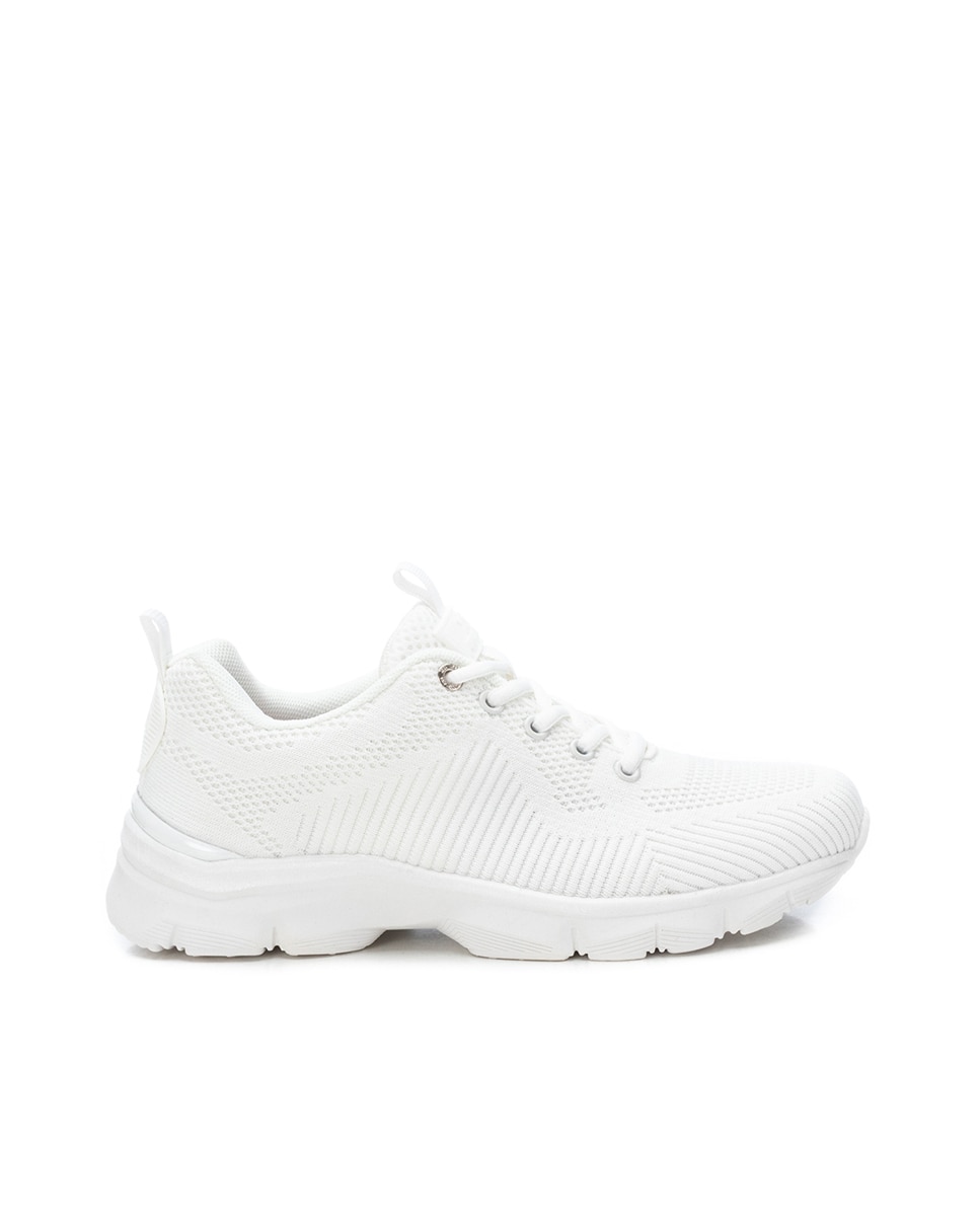 Белые женские спортивные туфли на шнуровке Xti, белый