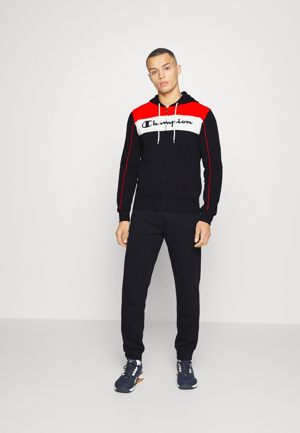 

Спортивный костюм Champion