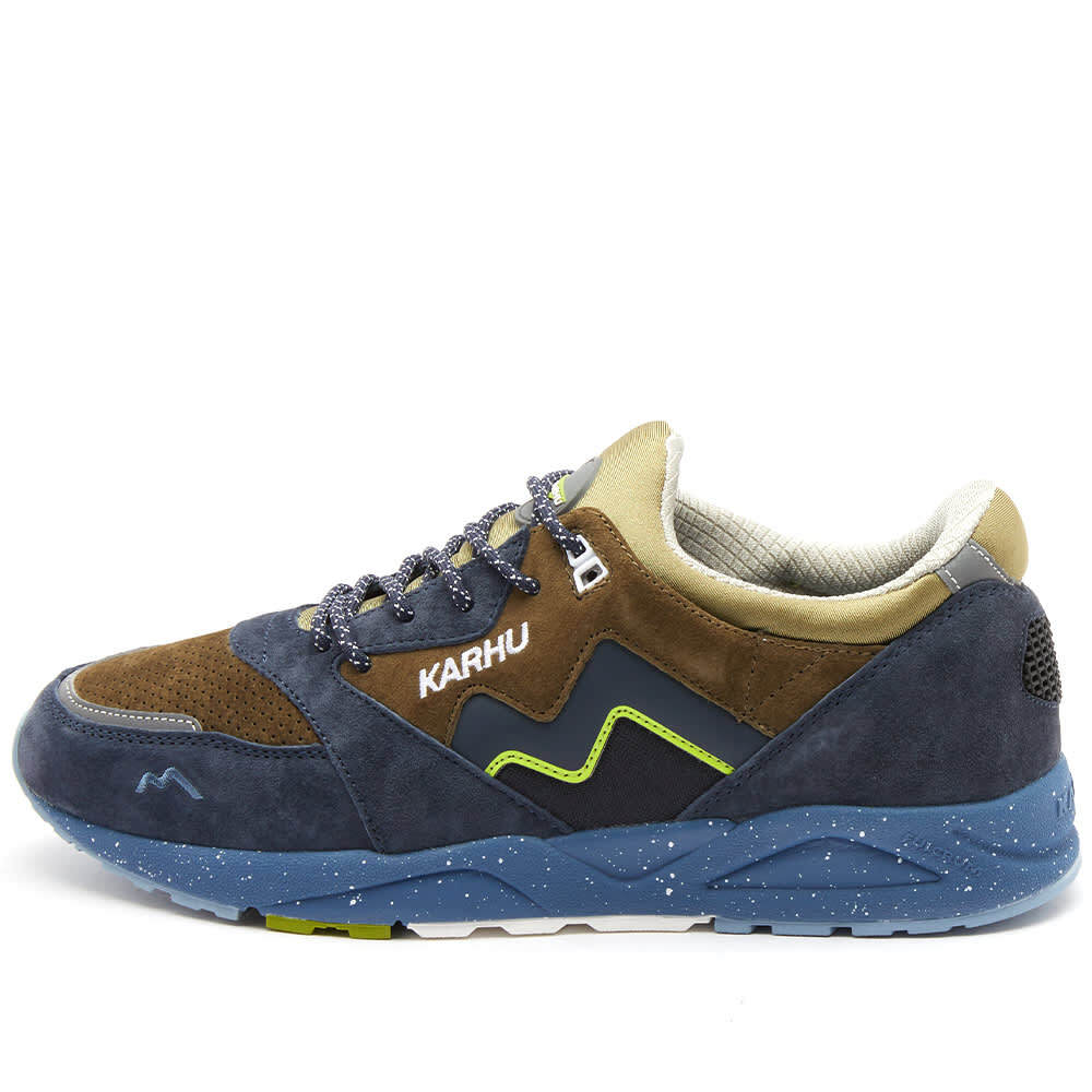 

Кроссовки Karhu Aria