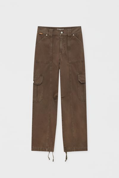 

Брюки карго с регулируемым подолом PULL&BEAR