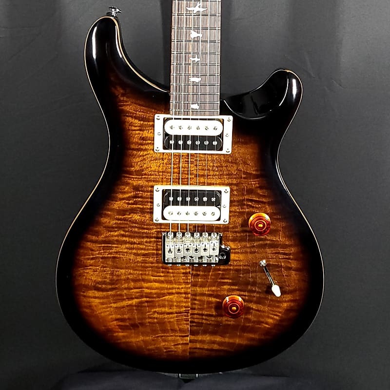 

Электрогитара PRS Paul Reed Smith SE Custom 24 Black Gold Sunburst #528 Paul Reed Smith SE Custom 24 Black Gold Sunburst Electric Guitar #528