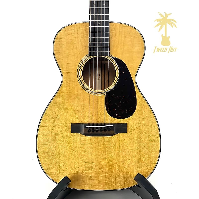 

Акустическая гитара Martin 0-18 - натуральная 0-18 Acoustic Guitar - Natural