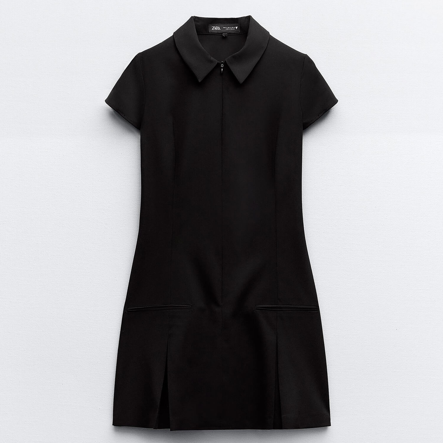 

Платье Zara Box Pleat Short, черный
