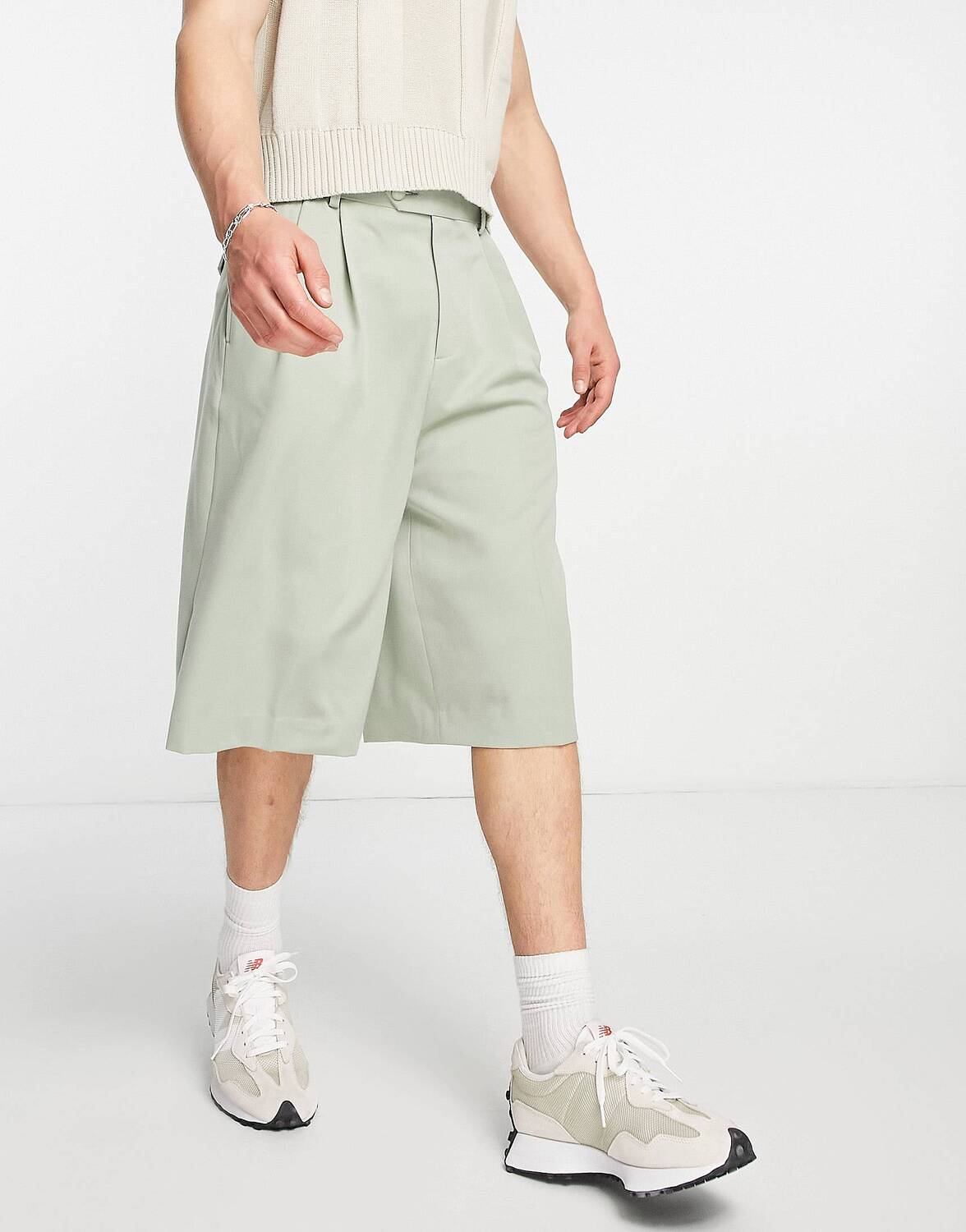 

Удлиненные широкие шорты светло-хаки ASOS DESIGN