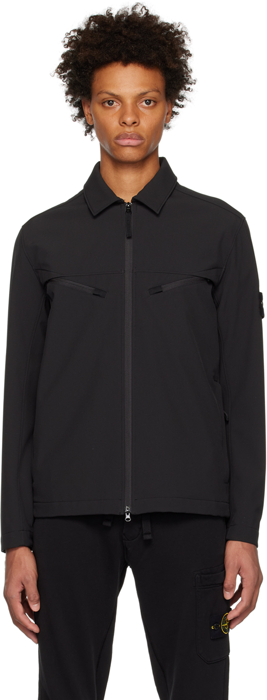 

Черная куртка с нашивками Stone Island