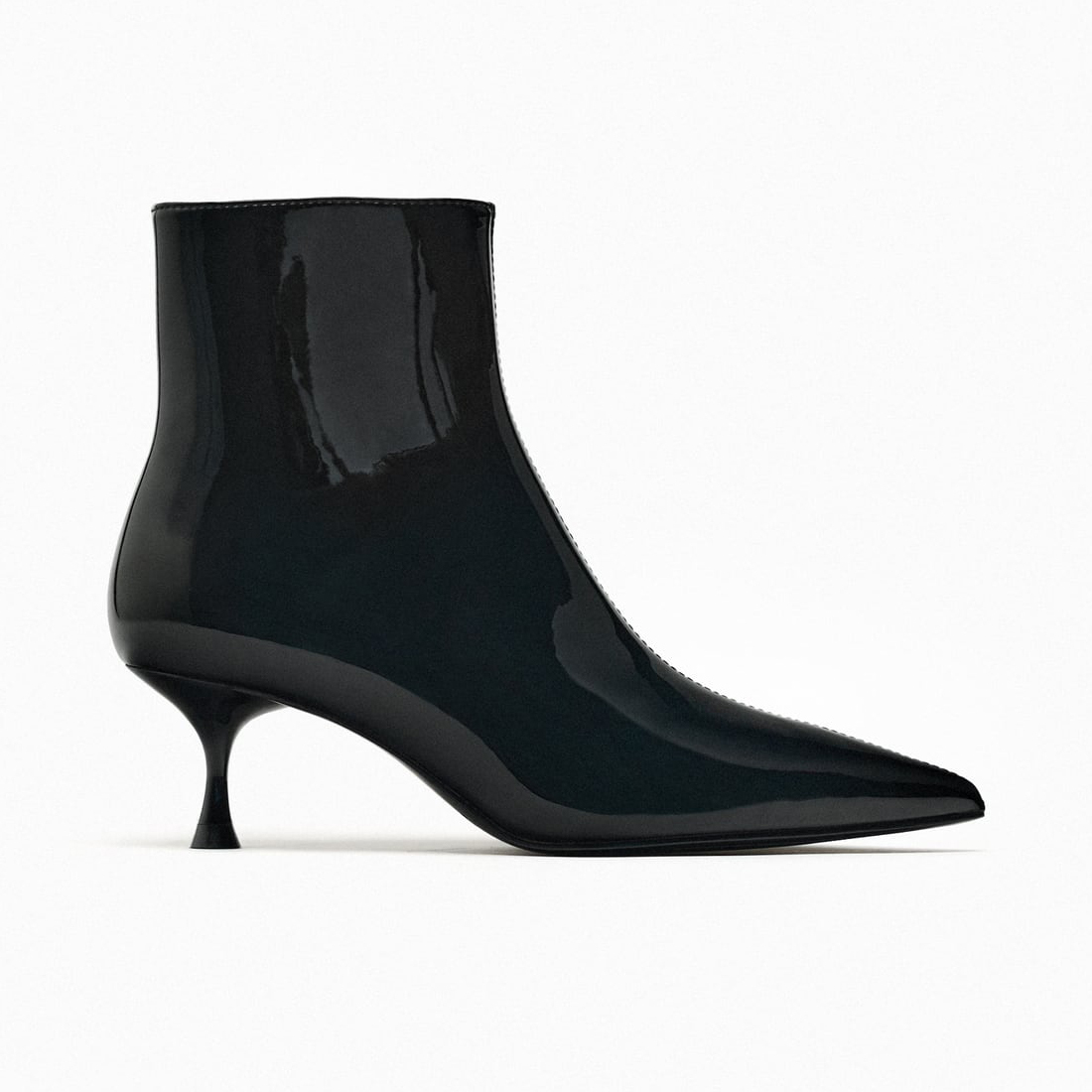 

Ботильоны с лакированной отделкой Zara, черный