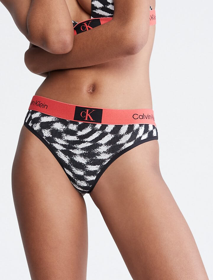 

Стринги Calvin Klein 1996 Modern, черный/белый/розовый