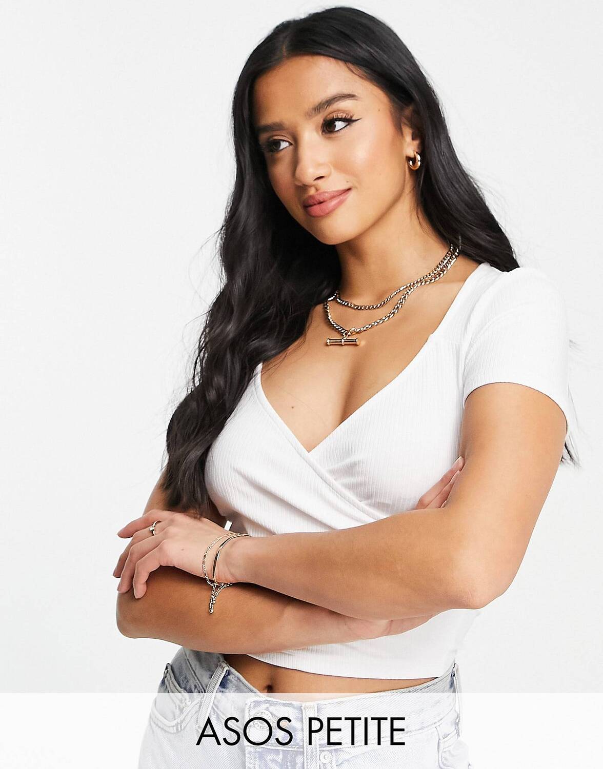 

Белый топ в рубчик с вырезом и короткими рукавами ASOS DESIGN Petite