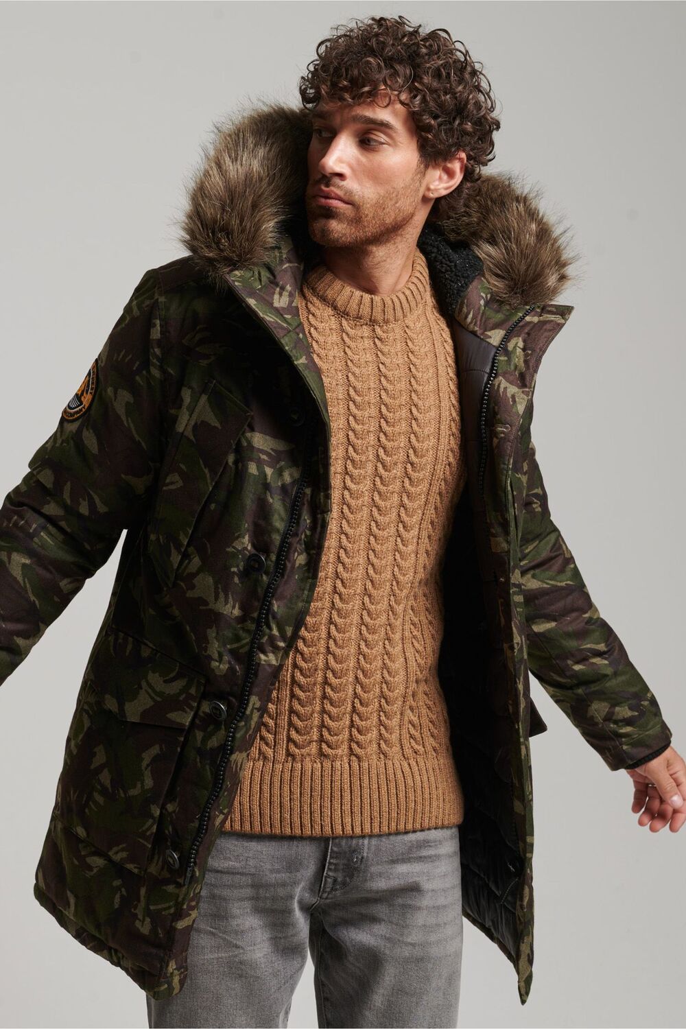 

Парка Everest Superdry, серый