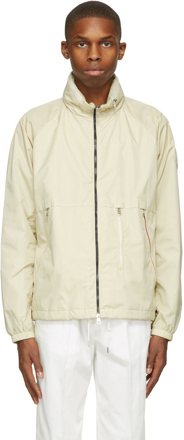 

2 Бежевая куртка из тафты Moncler 1952 Moncler Genius