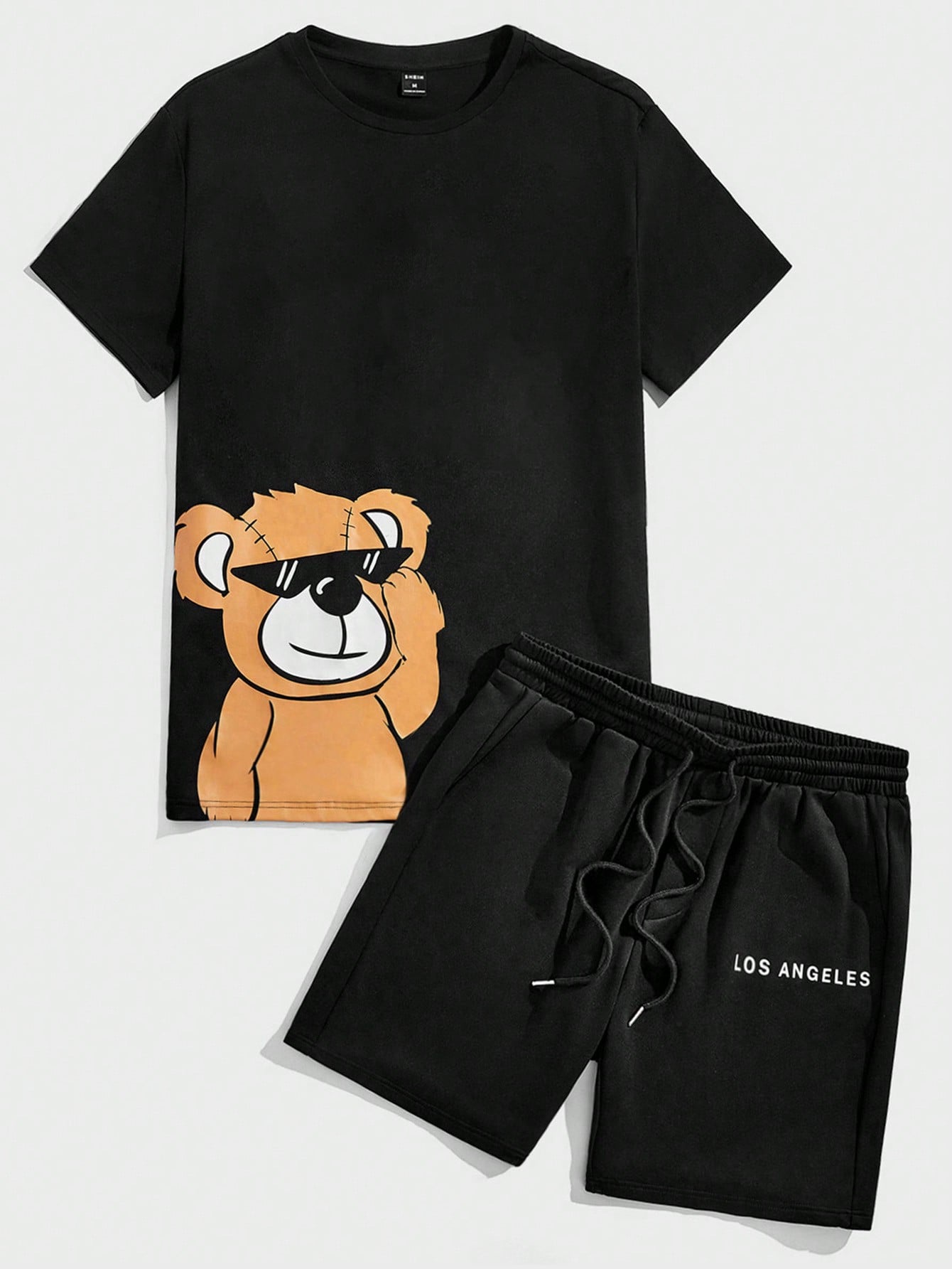 Мужская футболка с короткими рукавами и шорты с мультяшным принтом Manfinity Hypemode, черный летние мужские спортивные комплекты дышащие футболки с коротким рукавом и шорты повседневная одежда баскетбольная тренировочная одежда
