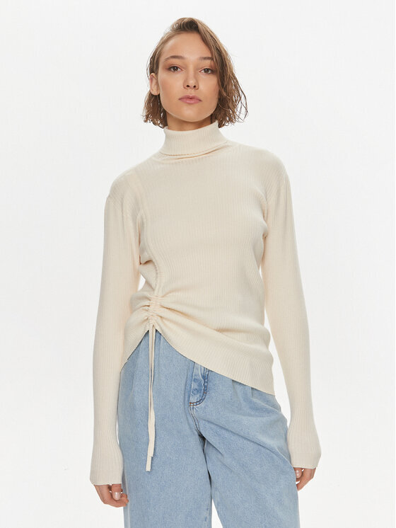 

Свитер с высоким воротником обычного кроя Vero Moda, экрю