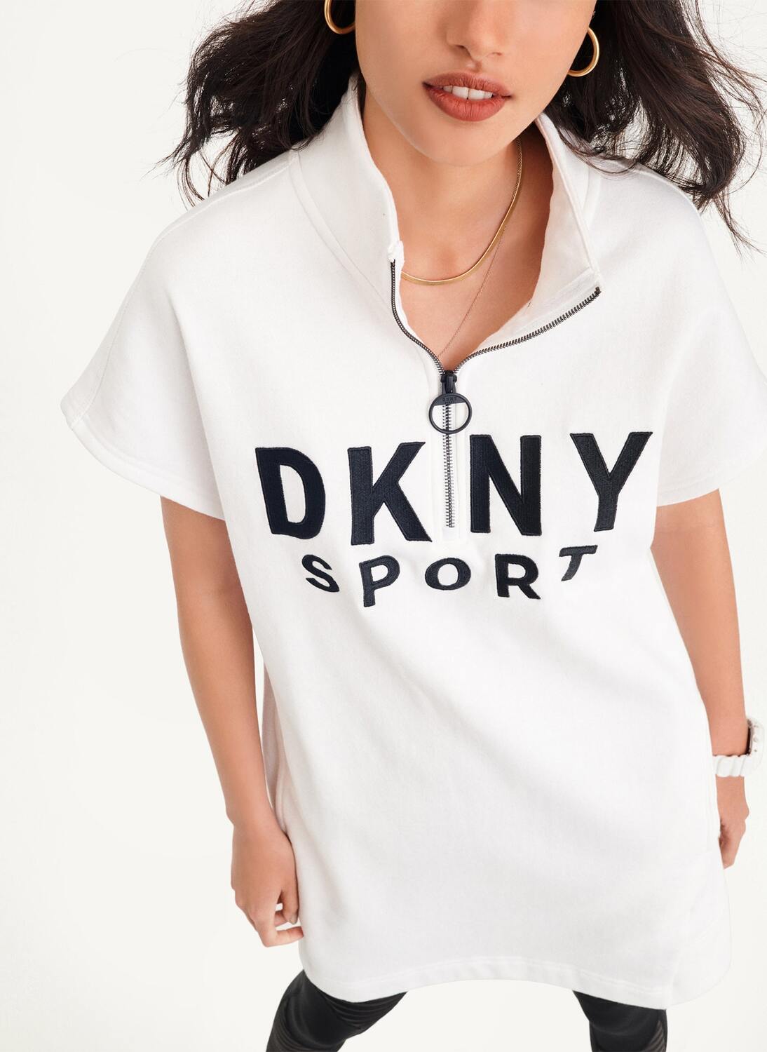 

Платье-пуловер на молнии с вышитым логотипом DKNY
