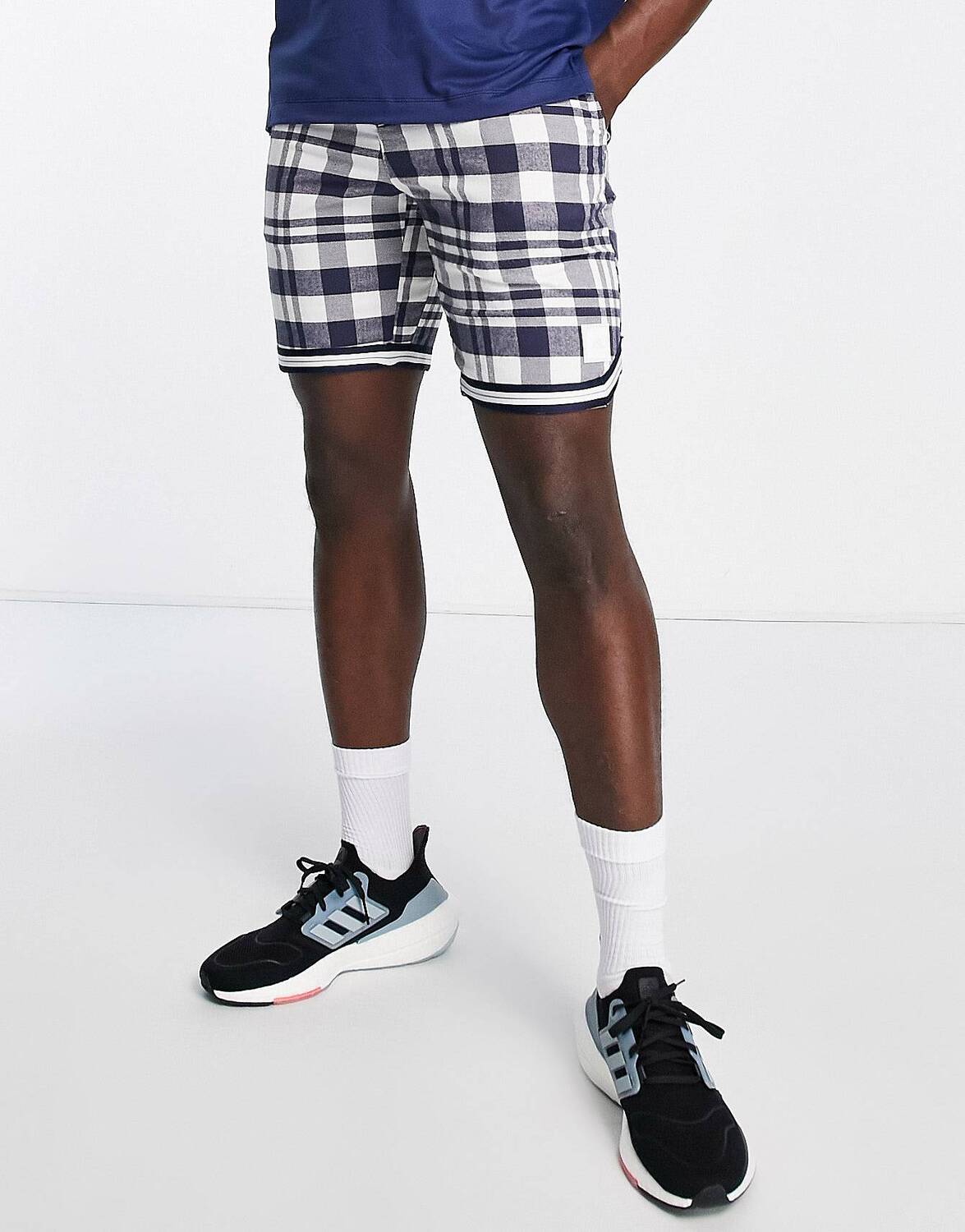 

Белые шорты в клетку adidas Golf Adicross The Open