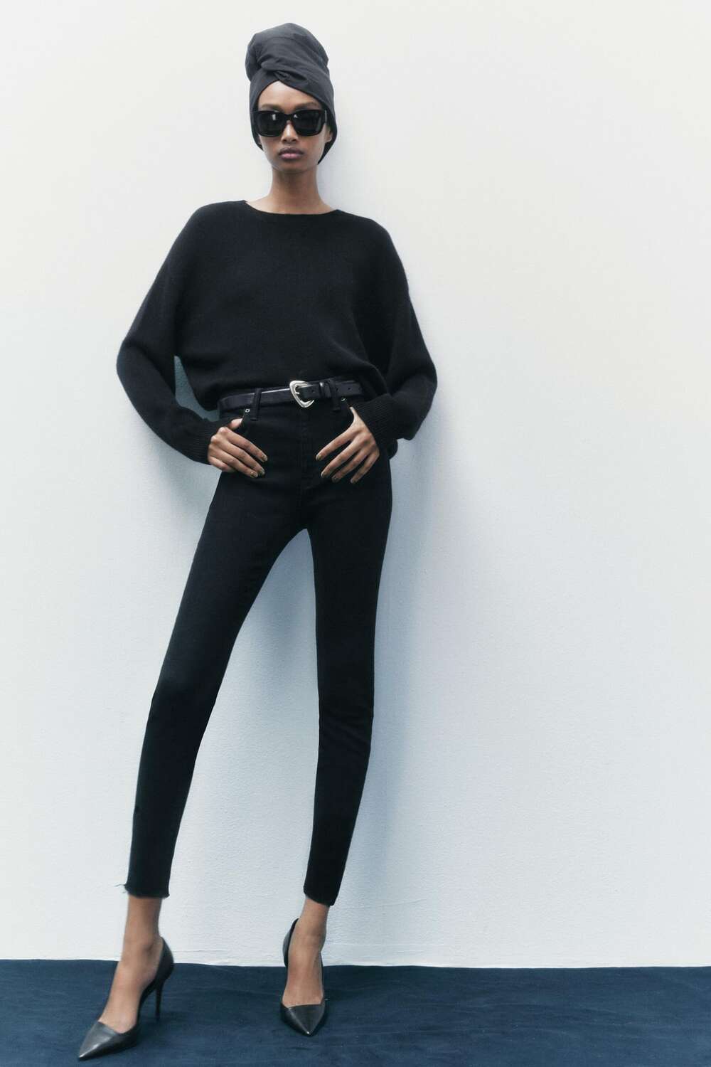 

Трикотажный свитер из 100% кашемира ZARA, черный