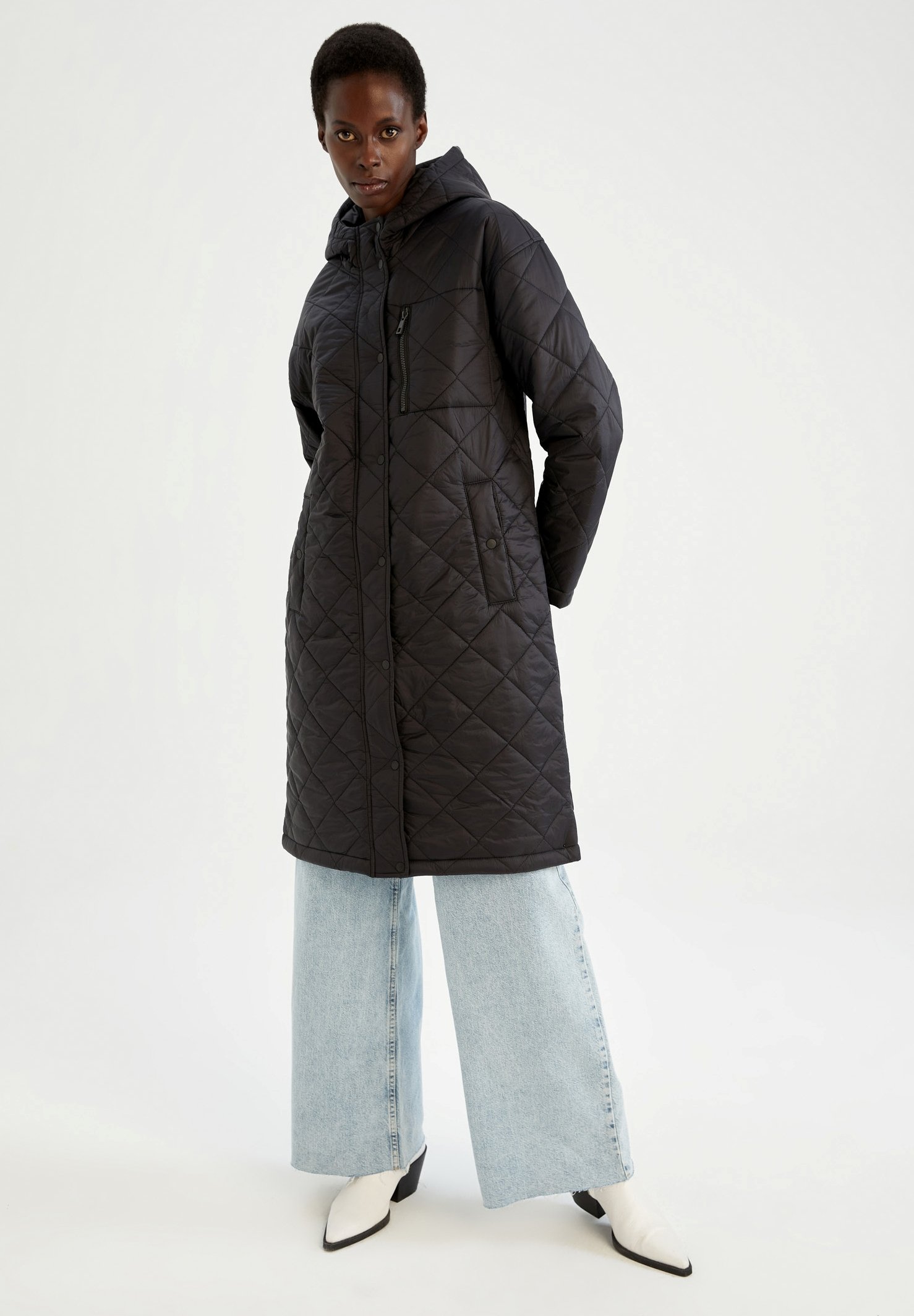 Пальто зимнее Defacto с грудным карманом, черный цена и фото