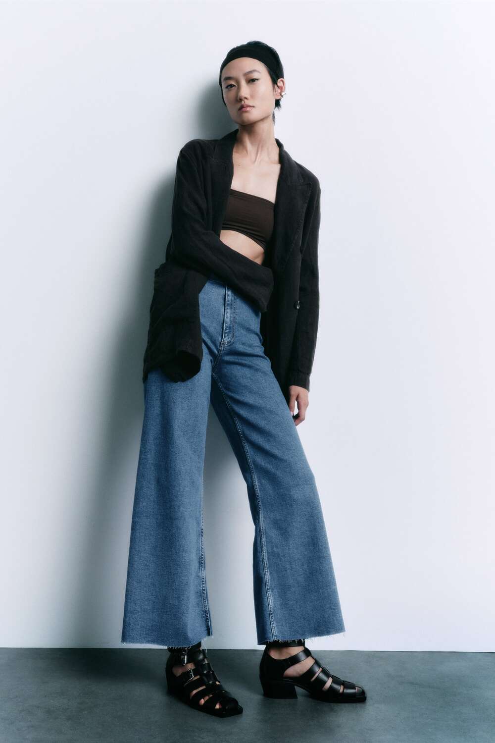 

Кожаные сандалии на каблубе с пряжками Zara, черный