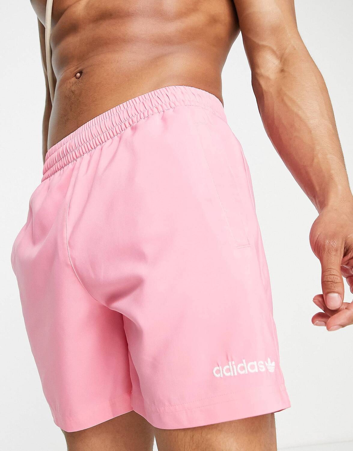 

Розовые шорты adidas Originals 'Sports Resort'