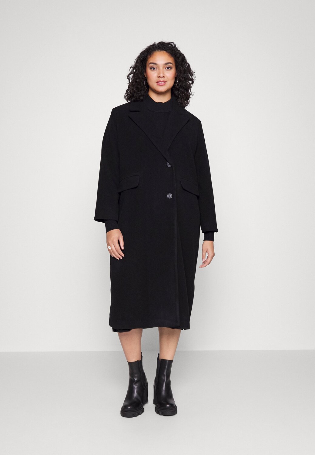 

Пальто классическое Vero Moda Curve, черный