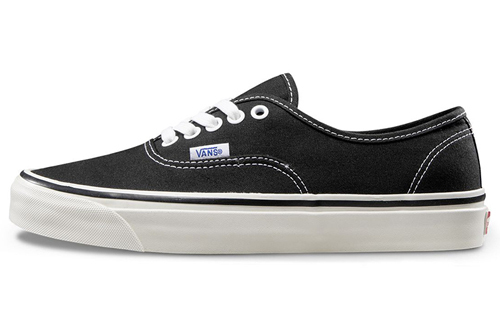 

Туфли для скейтбординга унисекс Vans Authentic Черный/Белый
