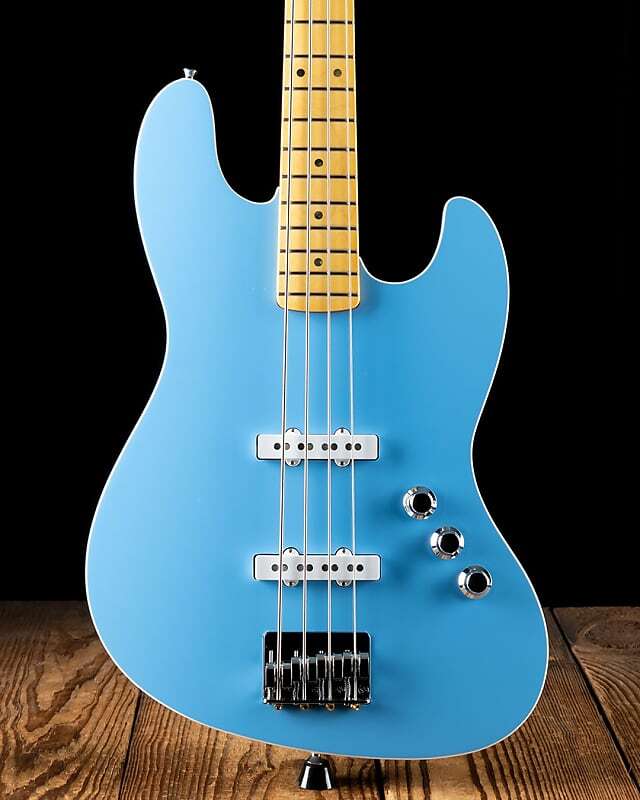

Гитара Fender Aerodyne Special Jazz Bass, калифорнийский голубой