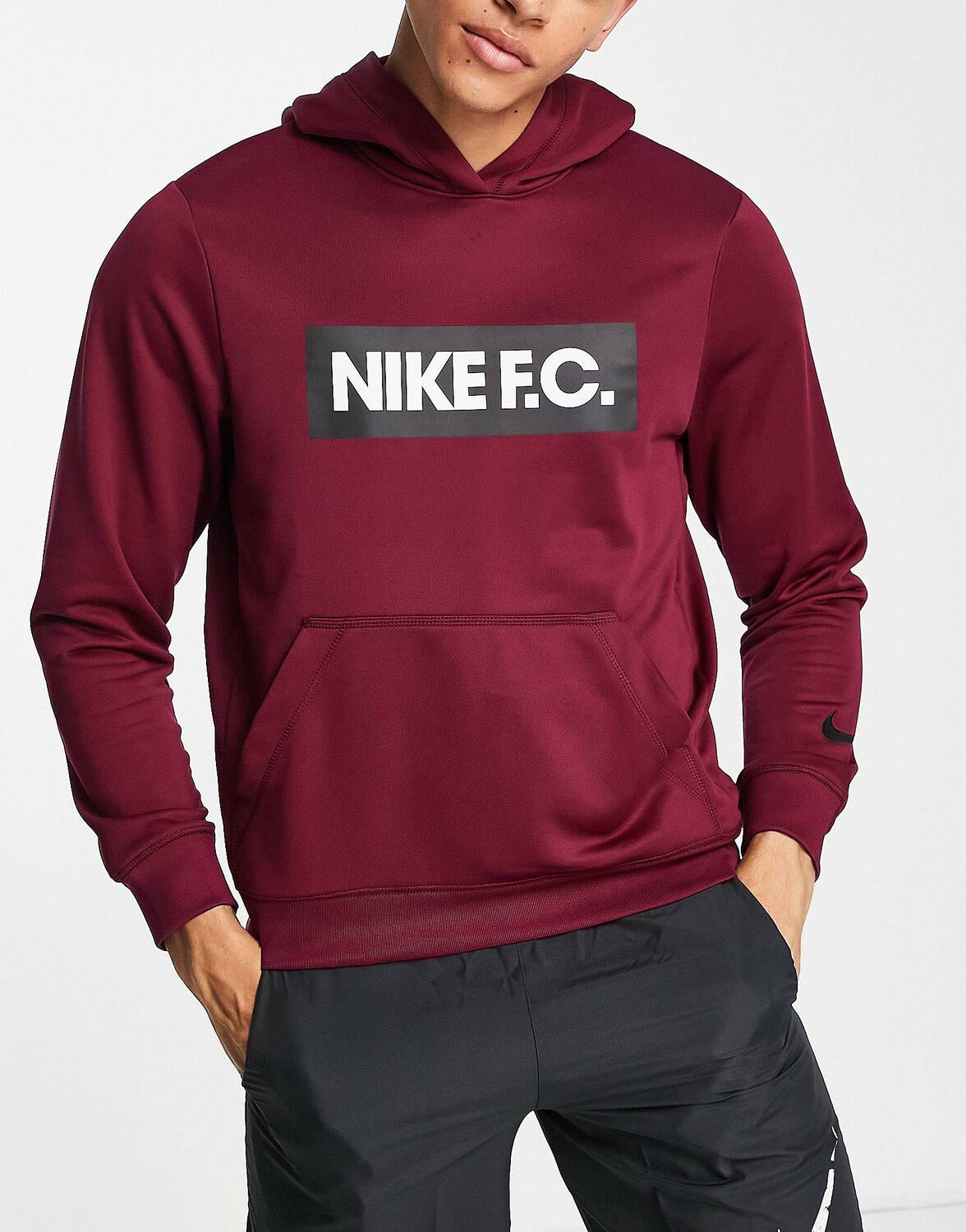 

Найк Футбол ФК Худи темно-красного цвета Libero Dri-FIT, Красный