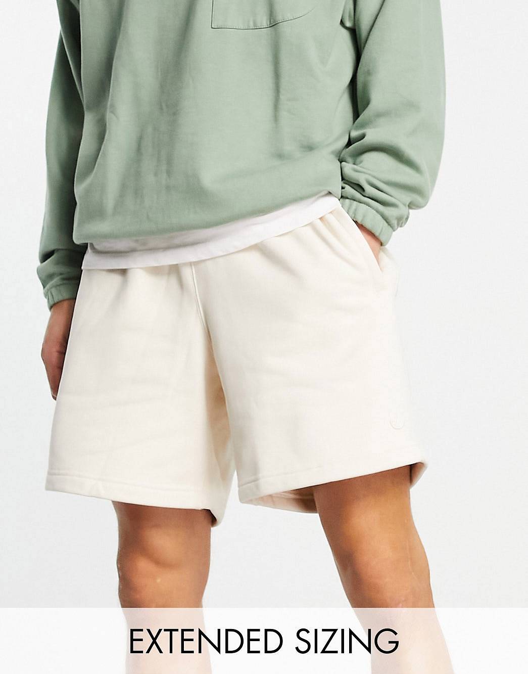 

Белые шорты adidas Originals Contempo