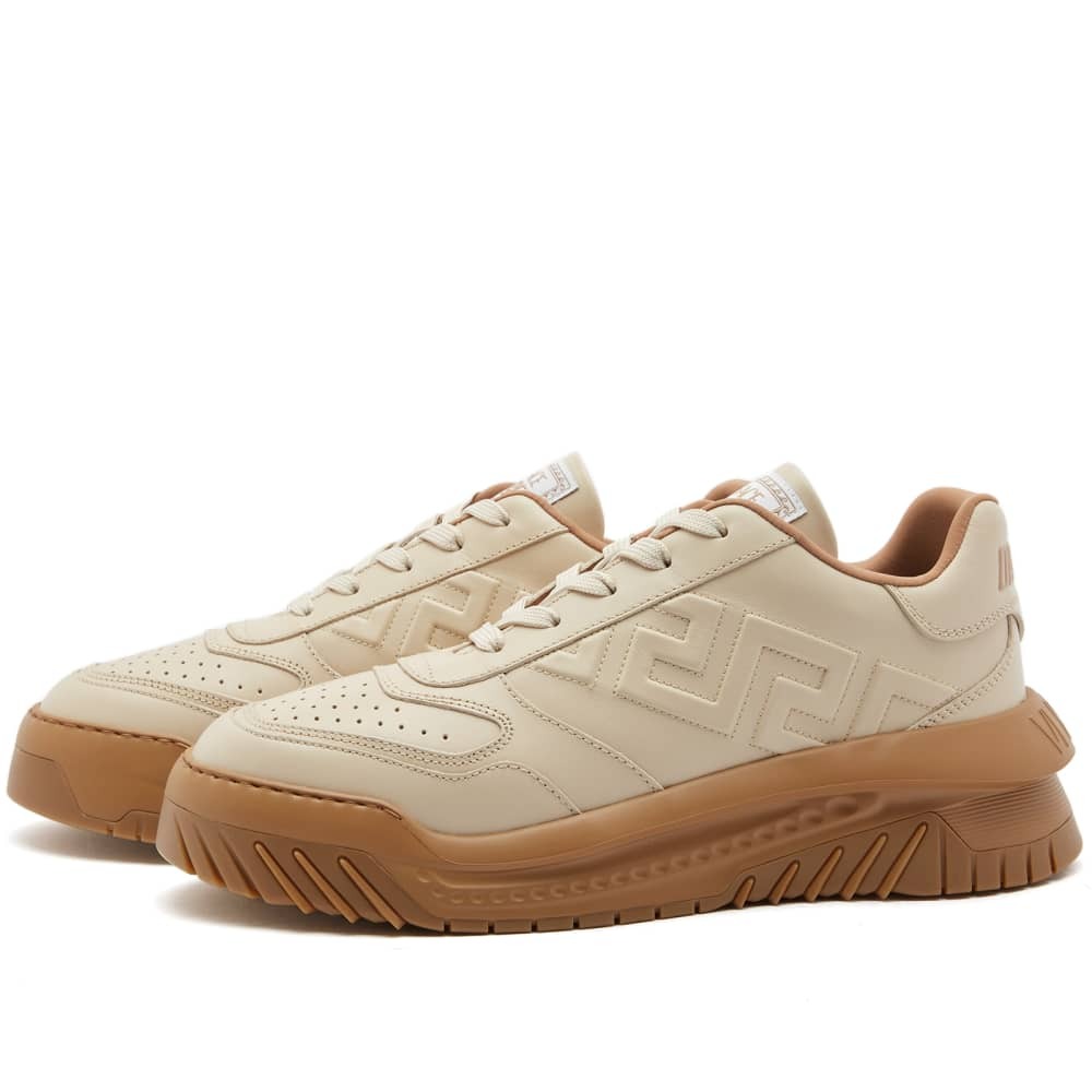 

Кроссовки Versace Greca Chunky Sneaker
