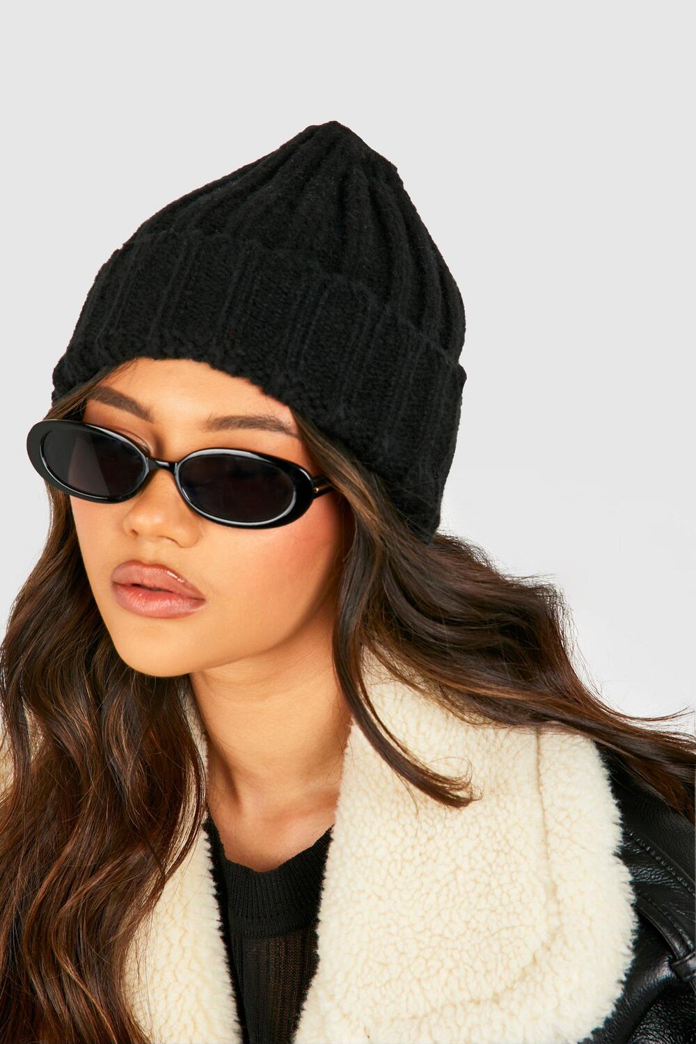 

Вязаная шапка в рубчик boohoo, черный