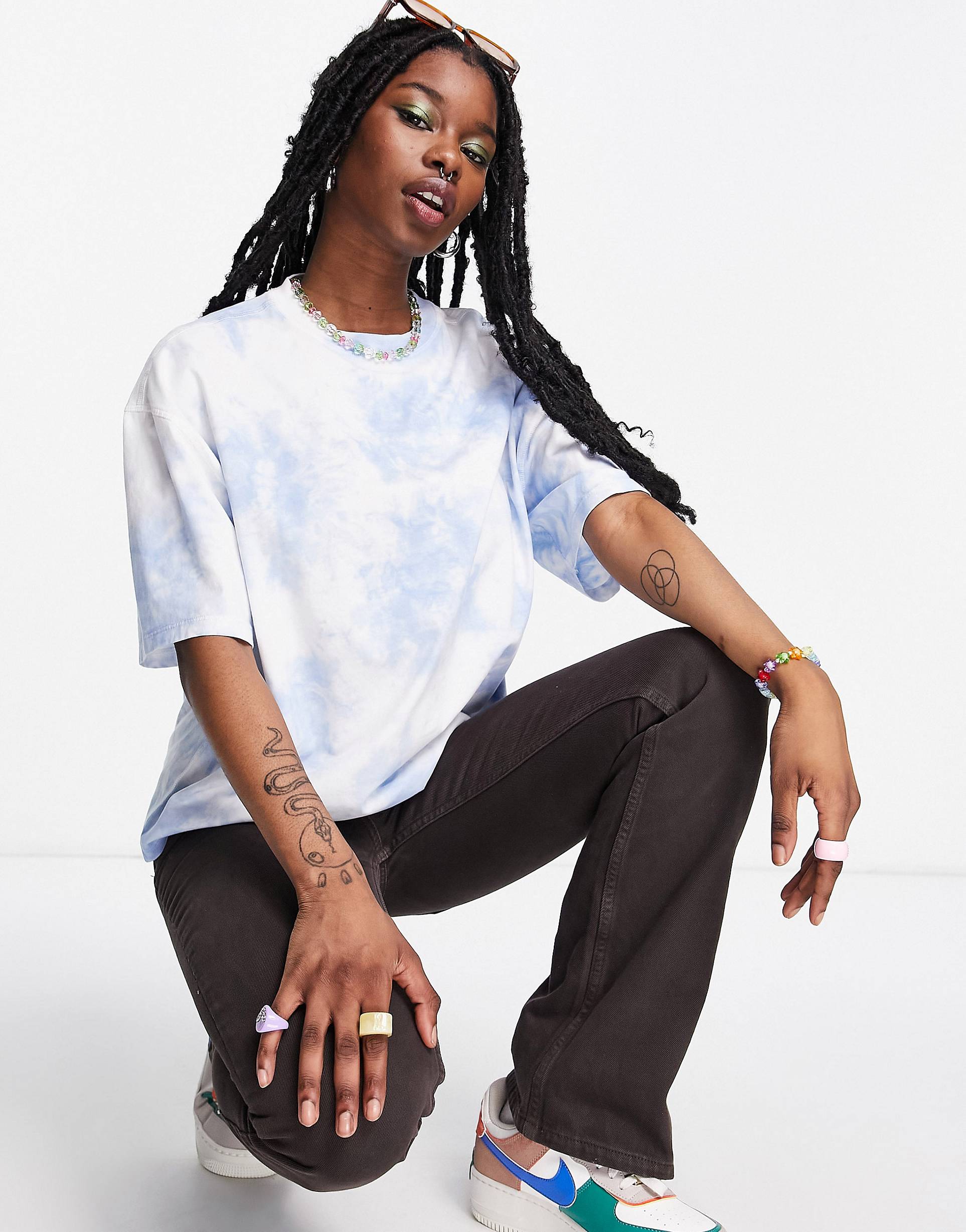 

Синяя футболка оверсайз ASOS DESIGN