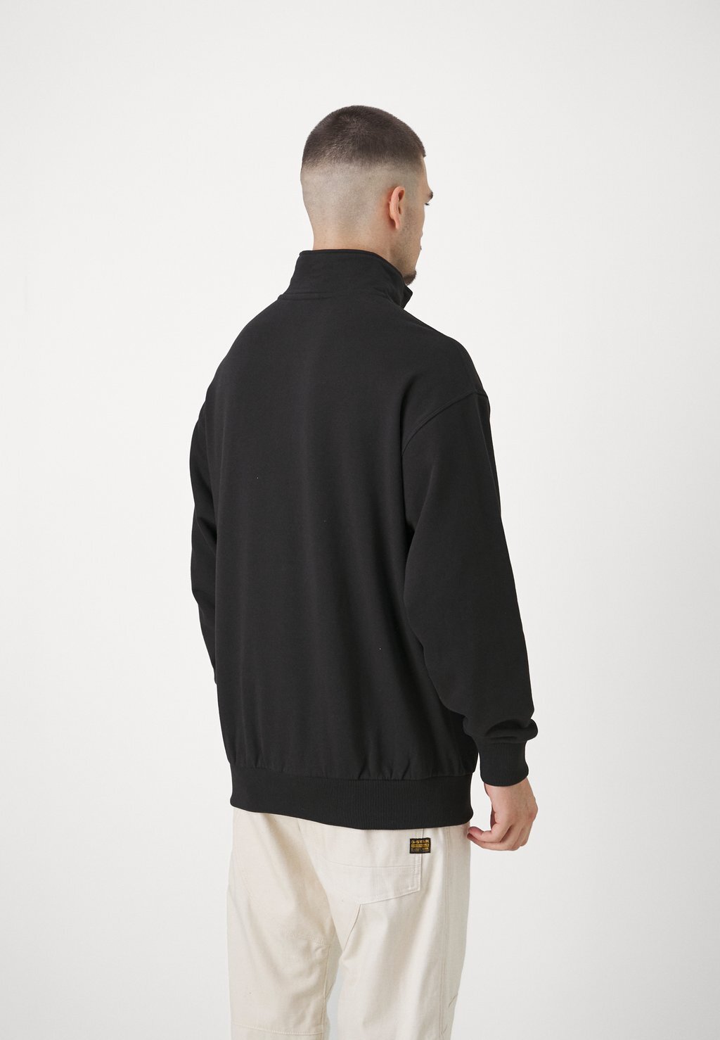 

Толстовка с символикой NBA BROOKLYN NETS QUARTER ZIP New Era, черный