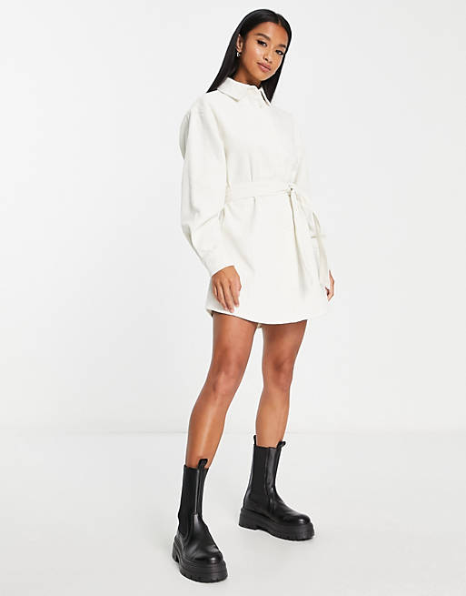 

Платье-рубашка молочного цвета с вельветовым поясом ASOS DESIGN Petite