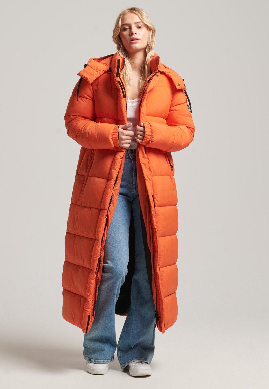 

Пальто зимнее Superdry, оранжевый