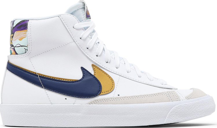 

Кроссовки Nike Blazer Mid '77 SE GS 'Double Swoosh - White Gold Blue Void', белый